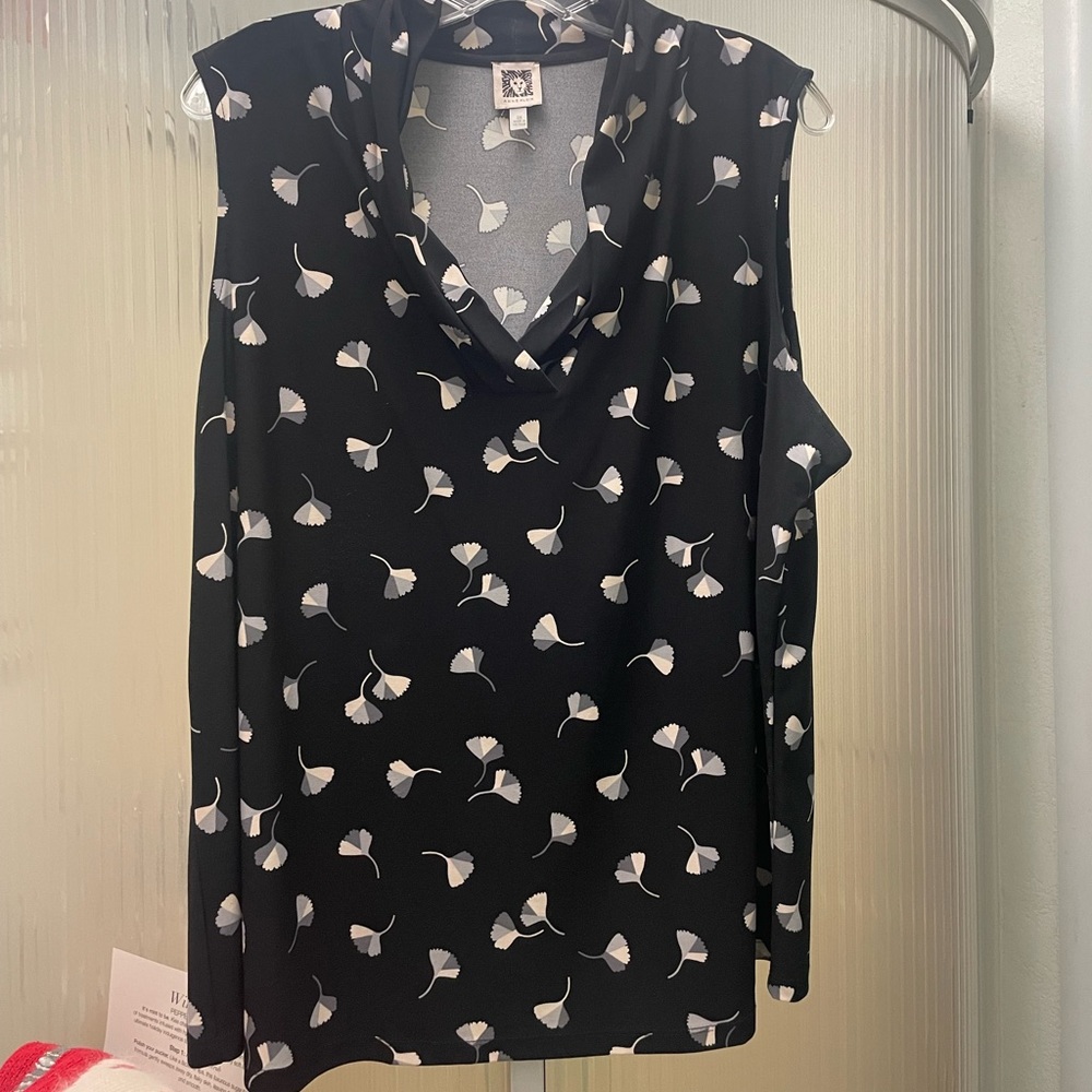 Anne Klein 2x sleeveless top for under your jacket